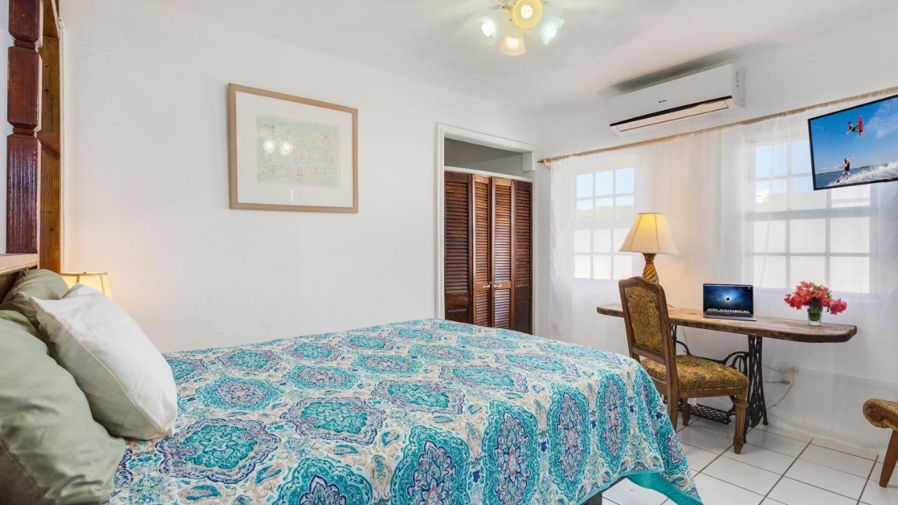 Edwards Guesthouse Sandy Ground Village 外观 照片