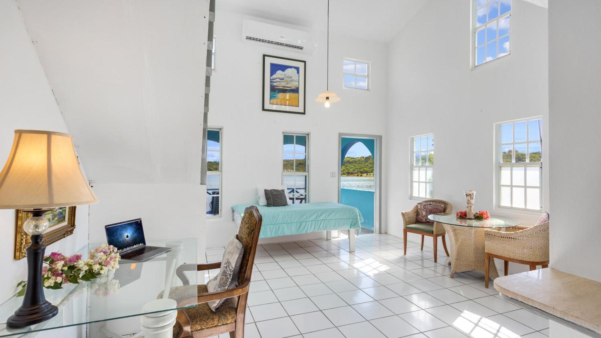 Edwards Guesthouse Sandy Ground Village 外观 照片